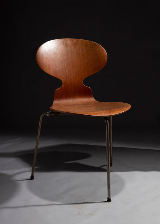Arne Jacobsen chair